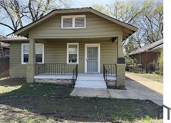 1485 Jackson Ave