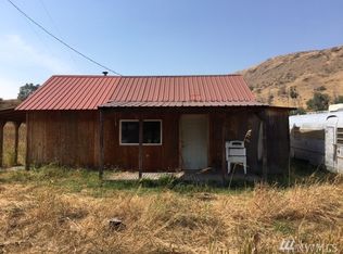 169 Old Railroad Rd, Oroville, WA 98844