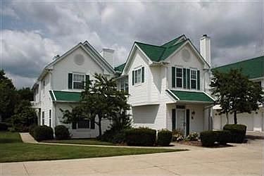 1st image of 405 Vista Cir #20C