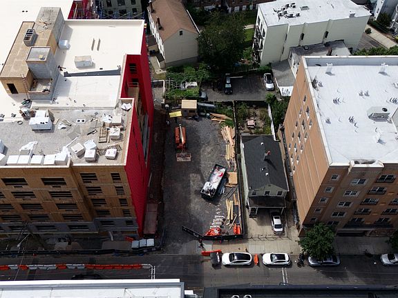 3rd image of 191-193 Academy St