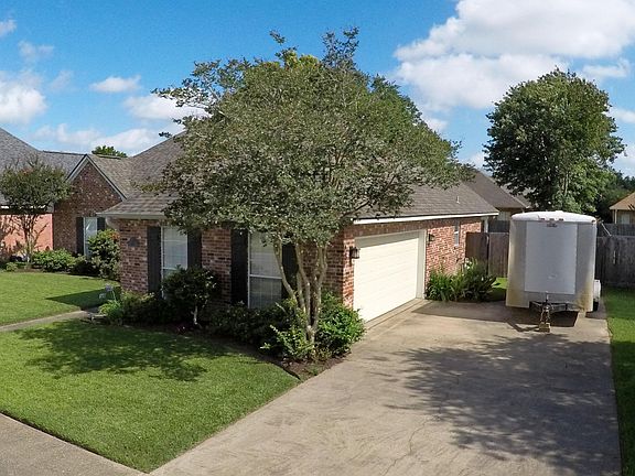 3rd image of 107 Cornish Pl