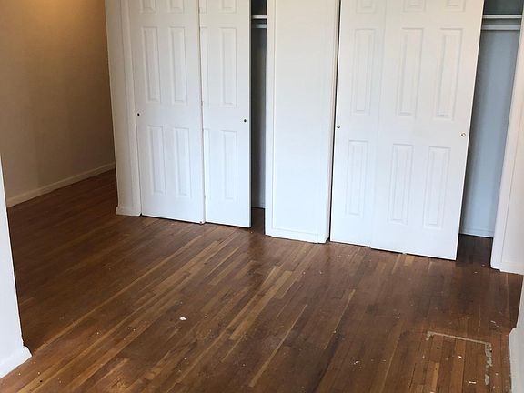 3rd image of 206 Parkway N #4A
