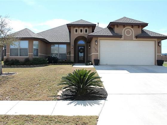 1st image of 1747 Oakmont Cir