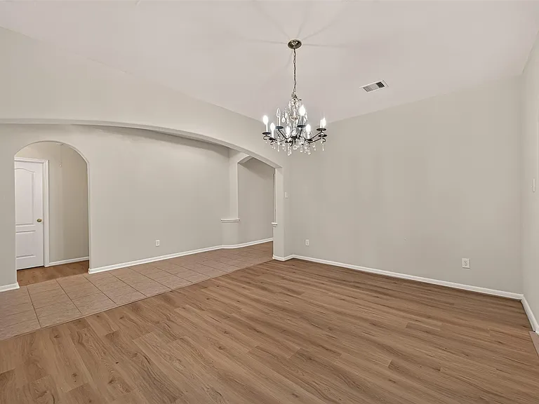 4823 Grand Chateau Ln — Photo 7