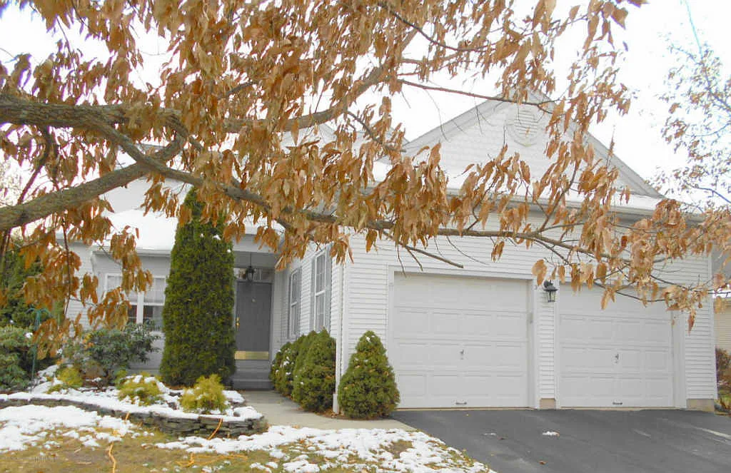 3 Evans Ct photo 1