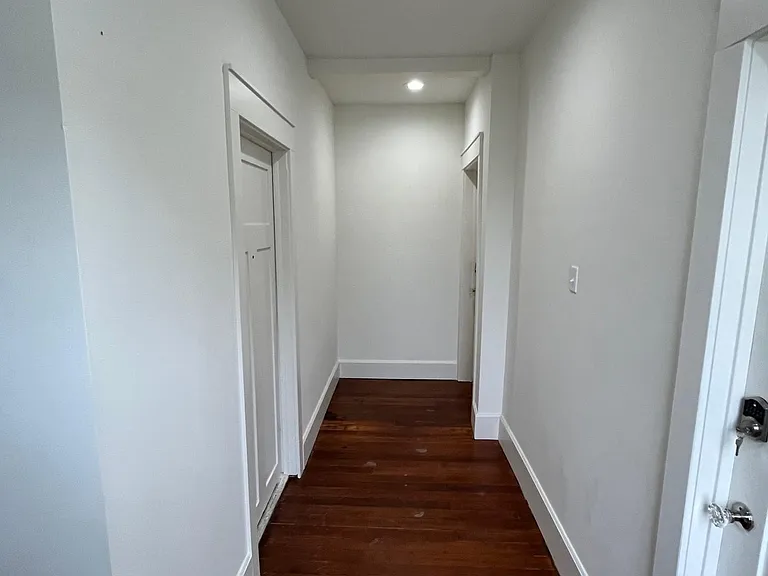 101 Hesper Ave #C — Photo 13
