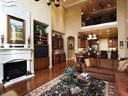 5th image of 16 Sweetwater Ct