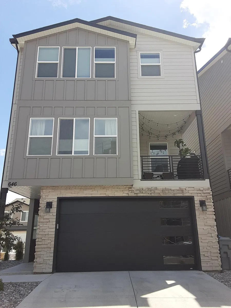 Building Photo - 646 E 460 S