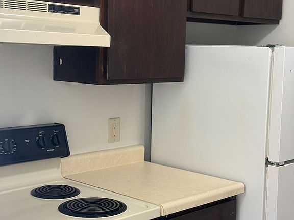 4th image of 4806 Dale St #4814-15