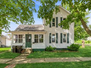 717 13th Ave, Fulton, IL 61252