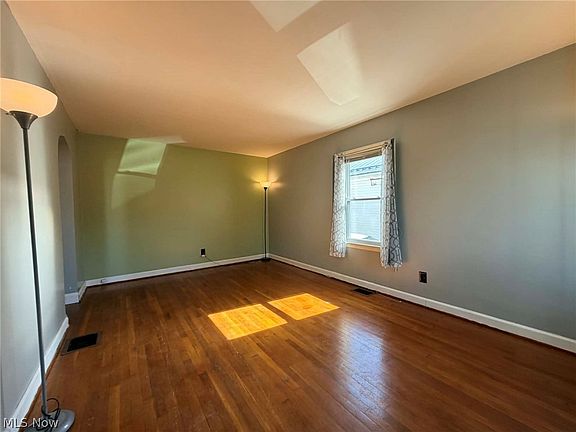 3rd image of 1512 Pine St