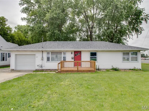 440 W State St, Waverly, IL 62692