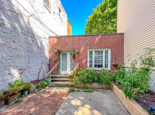 229 Elm St, Albany, NY 12202