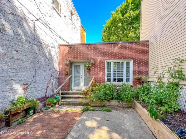 229 Elm Street, Albany, NY 12202