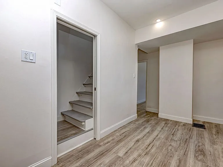 330 Naugatuck Ave — Photo 37
