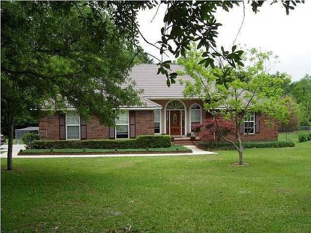 1st image of 12885 Dauphin Ct