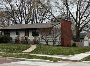 1023 Apel Ave, Worthington, MN 56187