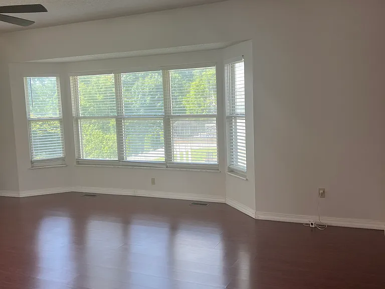1862 Summitview Dr — Photo 15