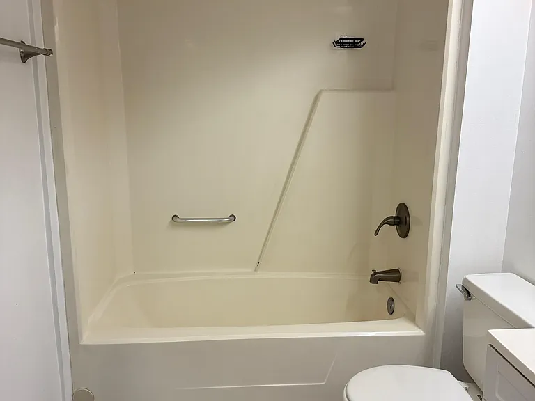 15 Park St #201 — Photo 8