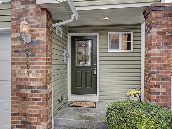 2nd image of 3607 NE 80th St