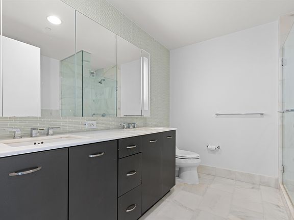 3rd image of 2 2nd St APT 2507