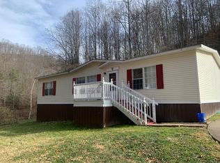 73 Hillside Dr, Forest Hills, KY 41527
