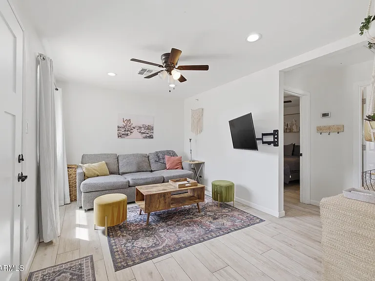 1124 N 14th St — Photo 3