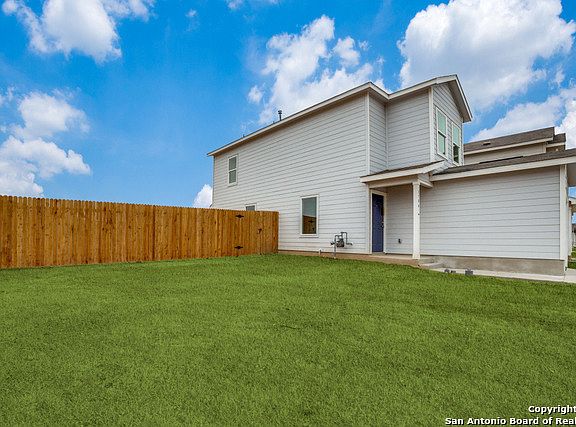 4th image of 3704 Millbrook Way