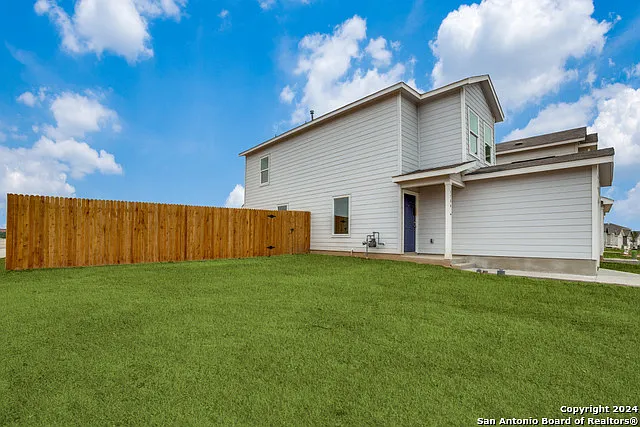 3704 Millbrook Way — Photo 4