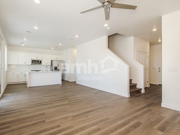 4th image of 20177 W Thomas Rd Unit 362