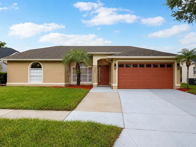 2229 Foggy Ridge Pkwy — Photo 1