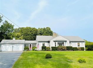 56 Pequot Trl, Pawcatuck, CT 06379