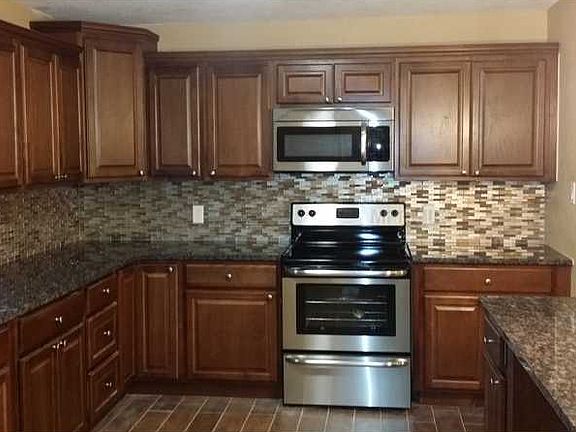 5th image of 4611 Sherwood Ln