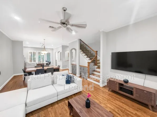 15850 Quorum Dr, Addison, TX 75001