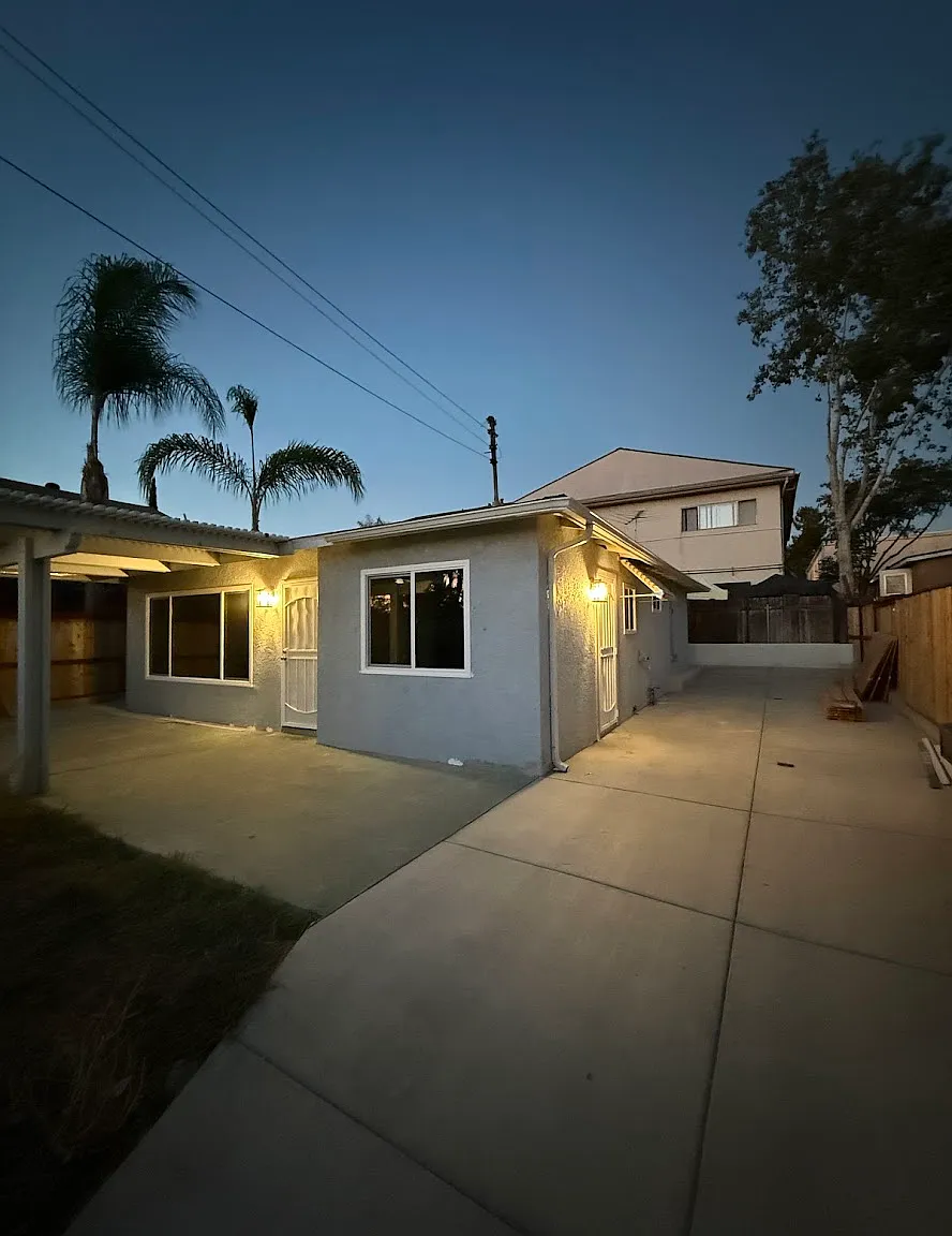 4369 Parks Ave — Photo 2