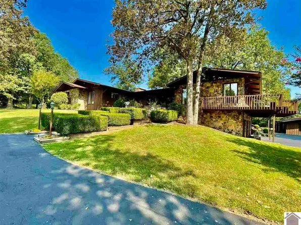 99 Shamrock Dr, Madisonville, KY 42431