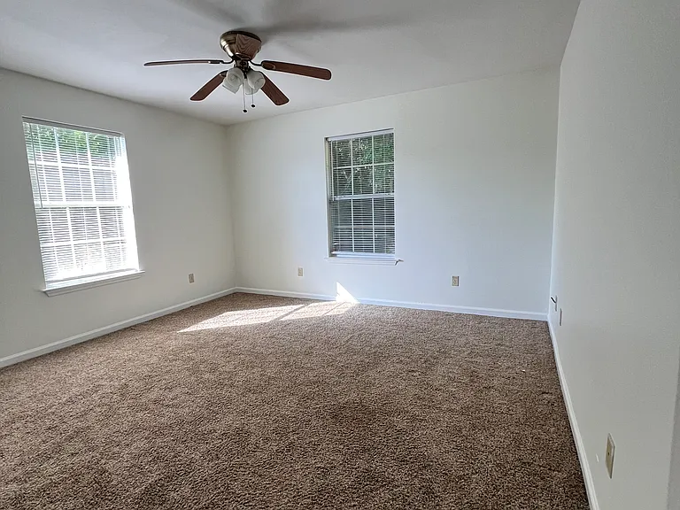 4585 Old Bainbridge Rd — Photo 19