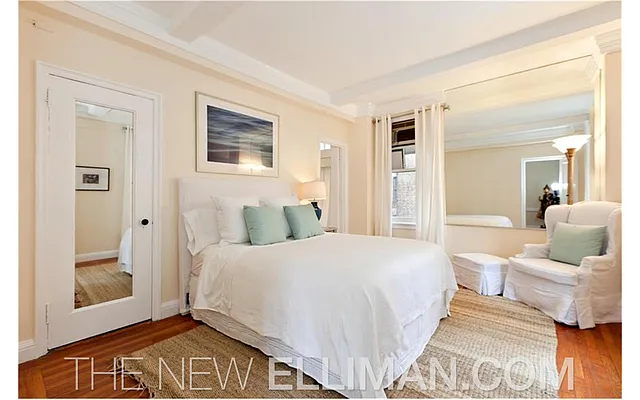 Sold by Douglas Elliman | media 14