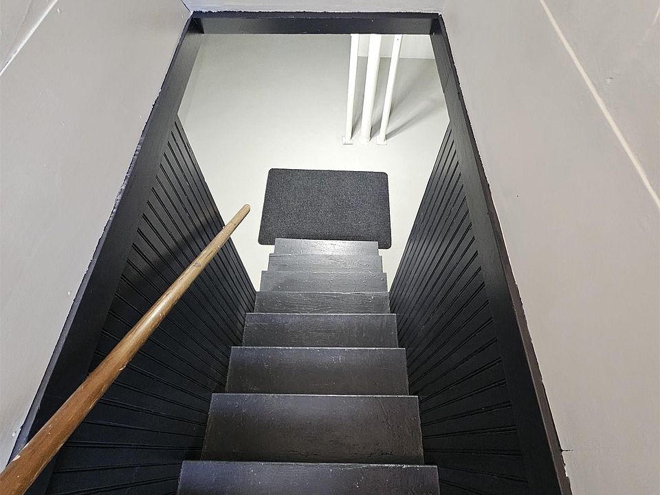 25th image of this home