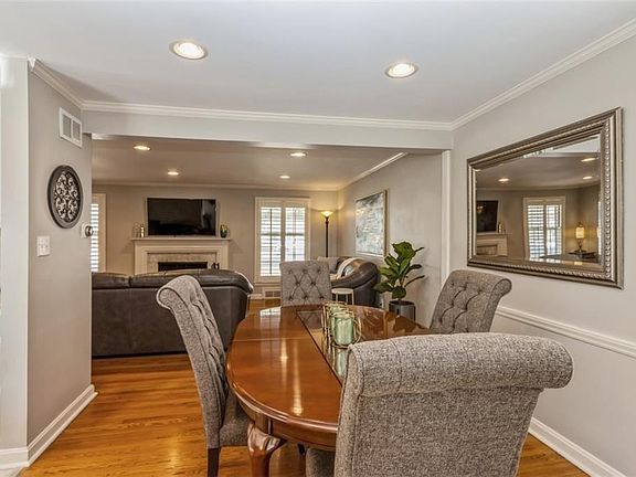 3rd image of 4719 W 66th St