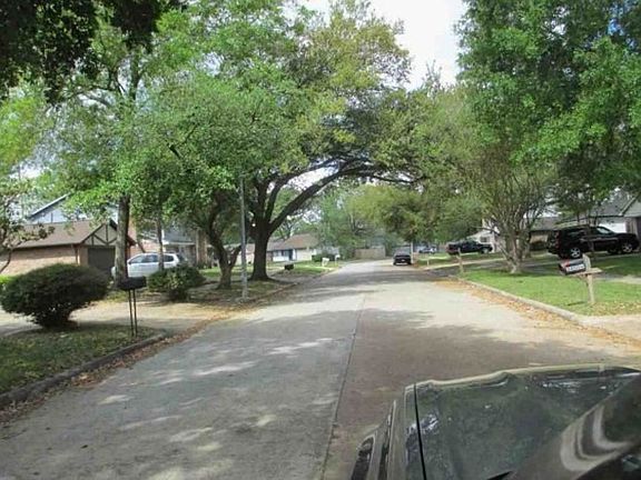 5th image of 24015 Spring Briar Ln