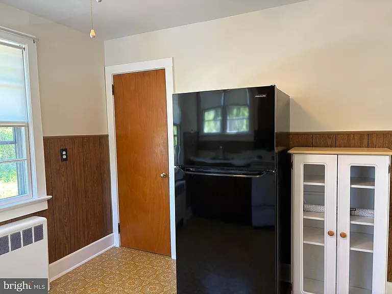 343 S Main St — Photo 8