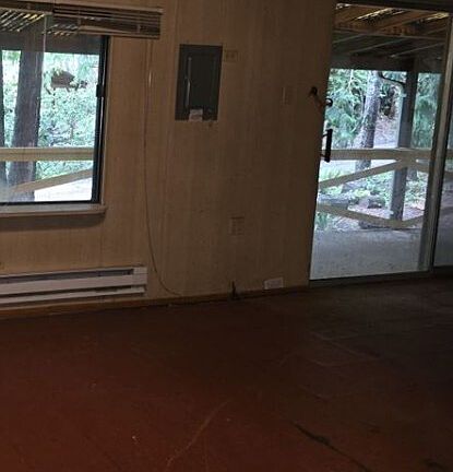 3rd image of 10 Moose Road