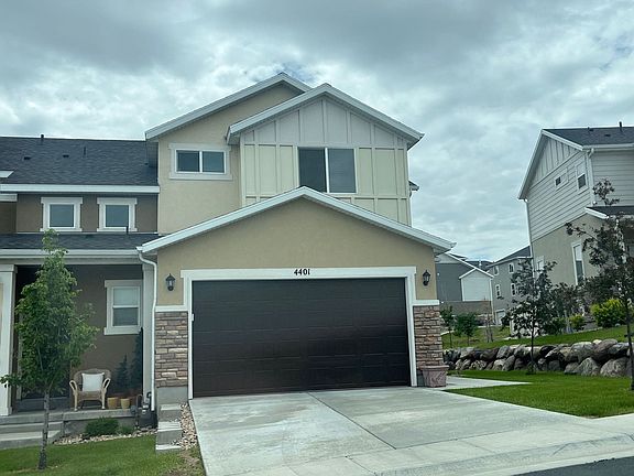 3rd image of 4401 W Meadow Path Ln