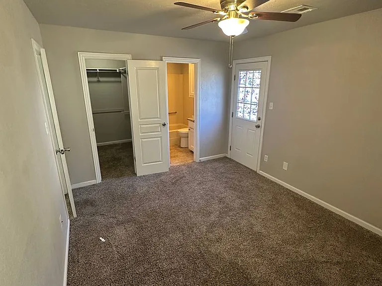 725 Peregrine Dr — Photo 19