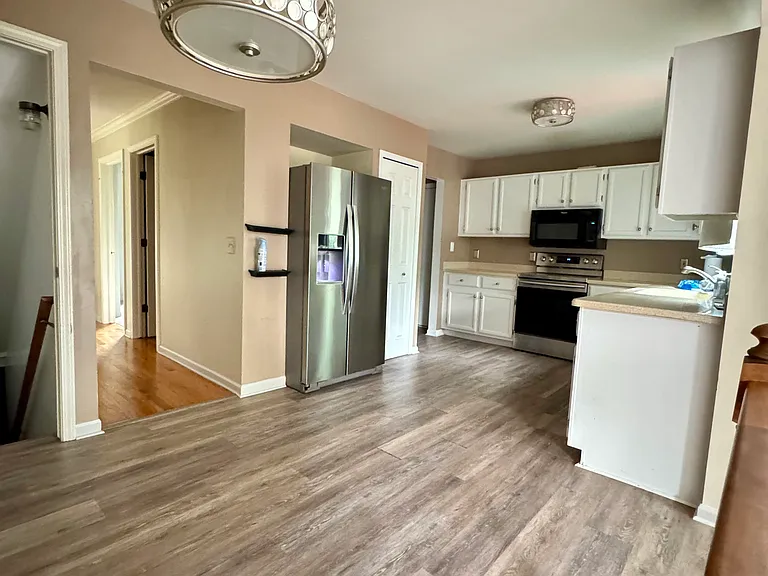 1825 Latimer Dr — Photo 62
