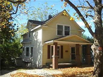 2nd image of 554 S Oxford Ave