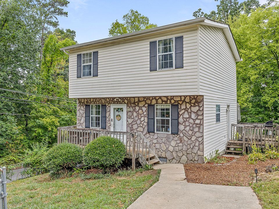 1st image of 874 Aubrey Ave