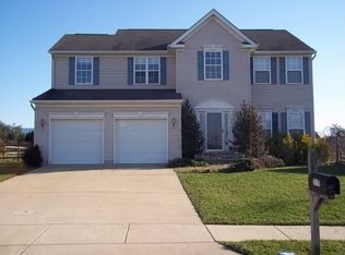 227 Labrador Ln, Townsend, DE 19734