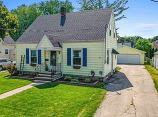 1701 S Adams St, Appleton, WI 54915